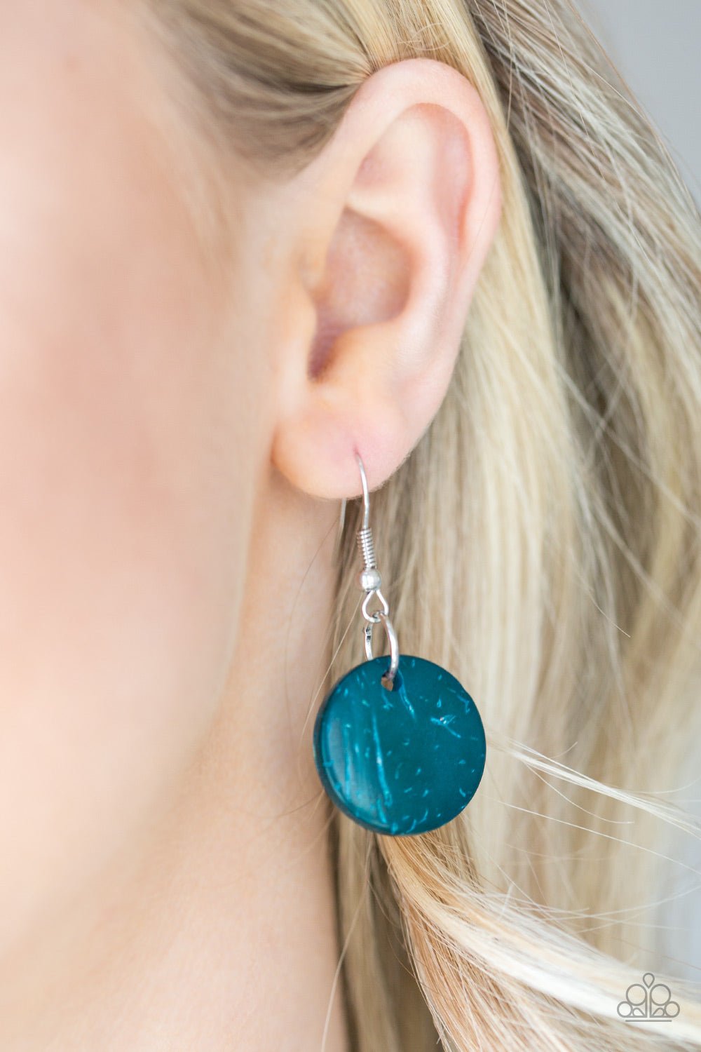 Pacific Paradise - Blue Wood Necklace 075