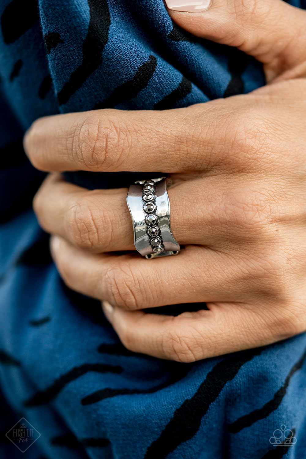 Scintillating Smolder - Silver Ring Fashion Fix June 2021 Magnificent Musings 4086