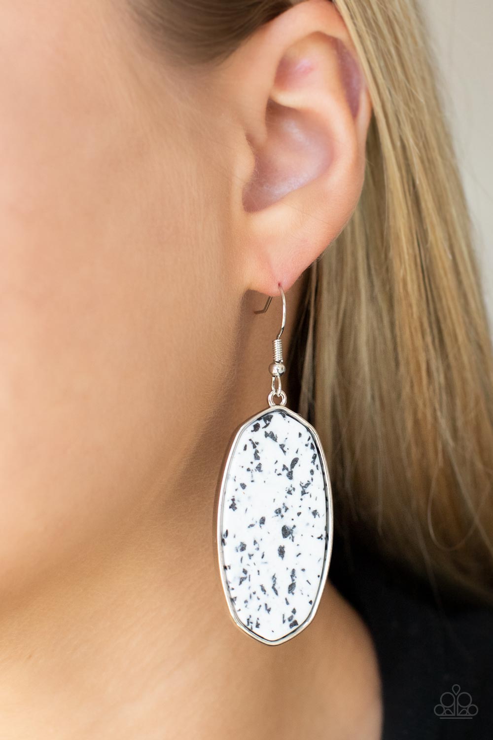 Stone Sculptures - White Earrings 25421