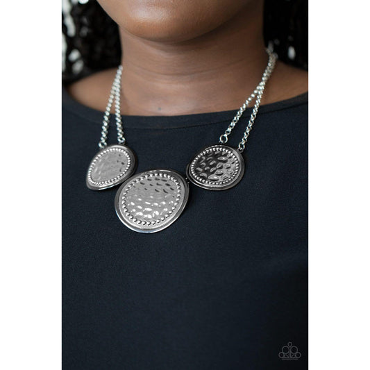 Gladiator Glam – Black Necklace 1453