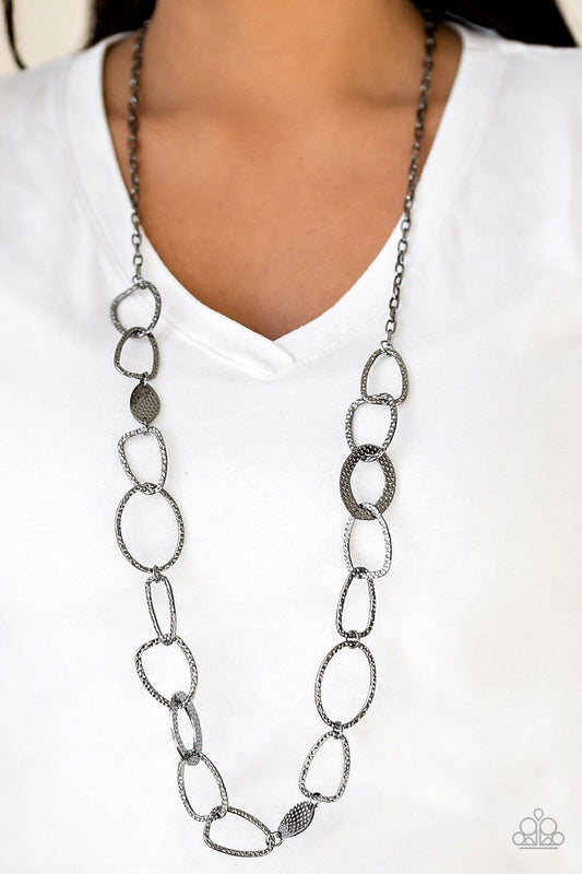 Metro Nouveau - Black Necklace Earrings