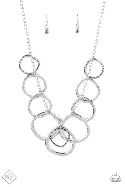 Dizzy With Desire - Silver Necklace Fashion Fix June 2021 Magnificient Musings 4085
