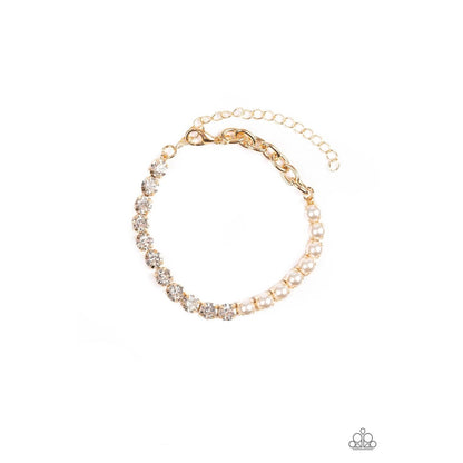 Out Like A SOCIALITE – Gold Bracelet