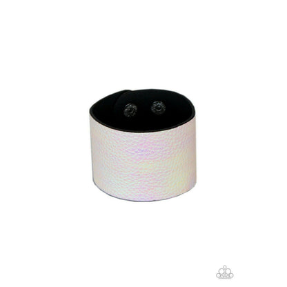 Cosmo Cruise - White Snap Bracelet 1005
